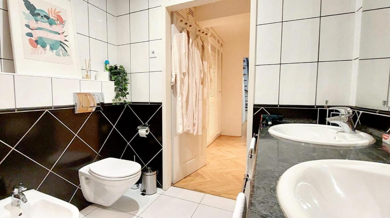 A+ Budapest Downtown Apartments Buitenkant foto